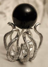 Load image into Gallery viewer, Kraken Sphere Holder