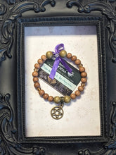 Load image into Gallery viewer, Sandalwood Pentagram Bracelet