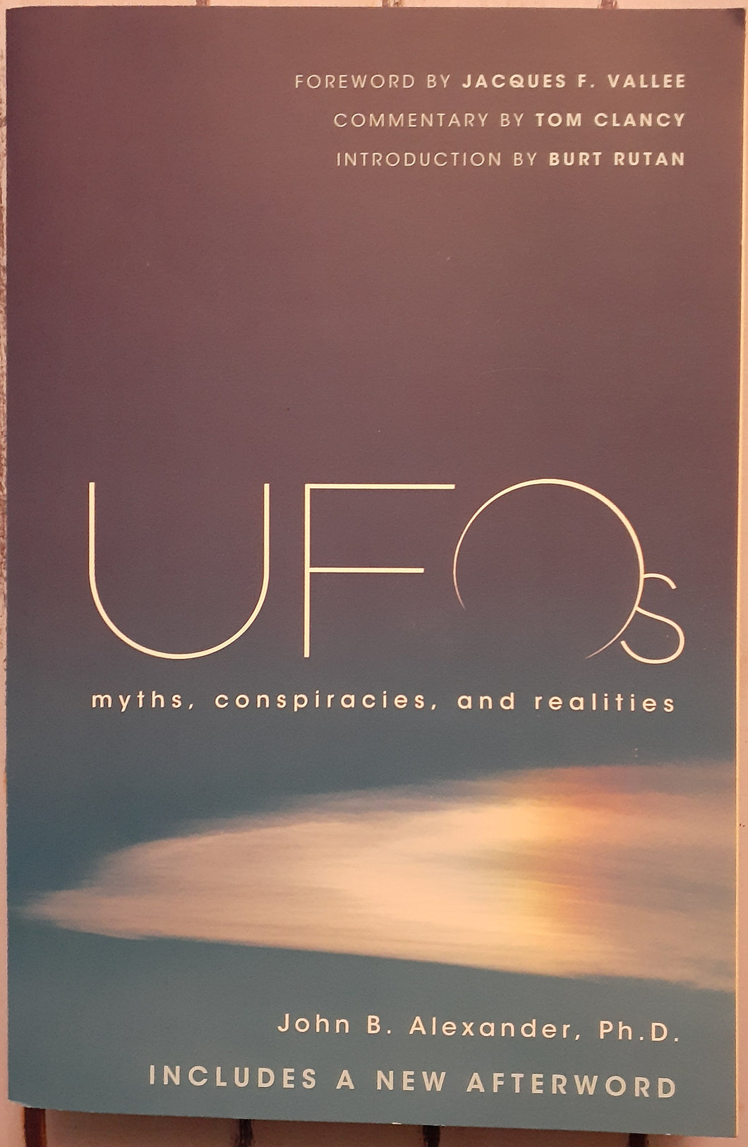Ufo's: Myths, Conspiracies, and Realties