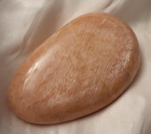 Load image into Gallery viewer, Peach Moonstone Palm Stone
