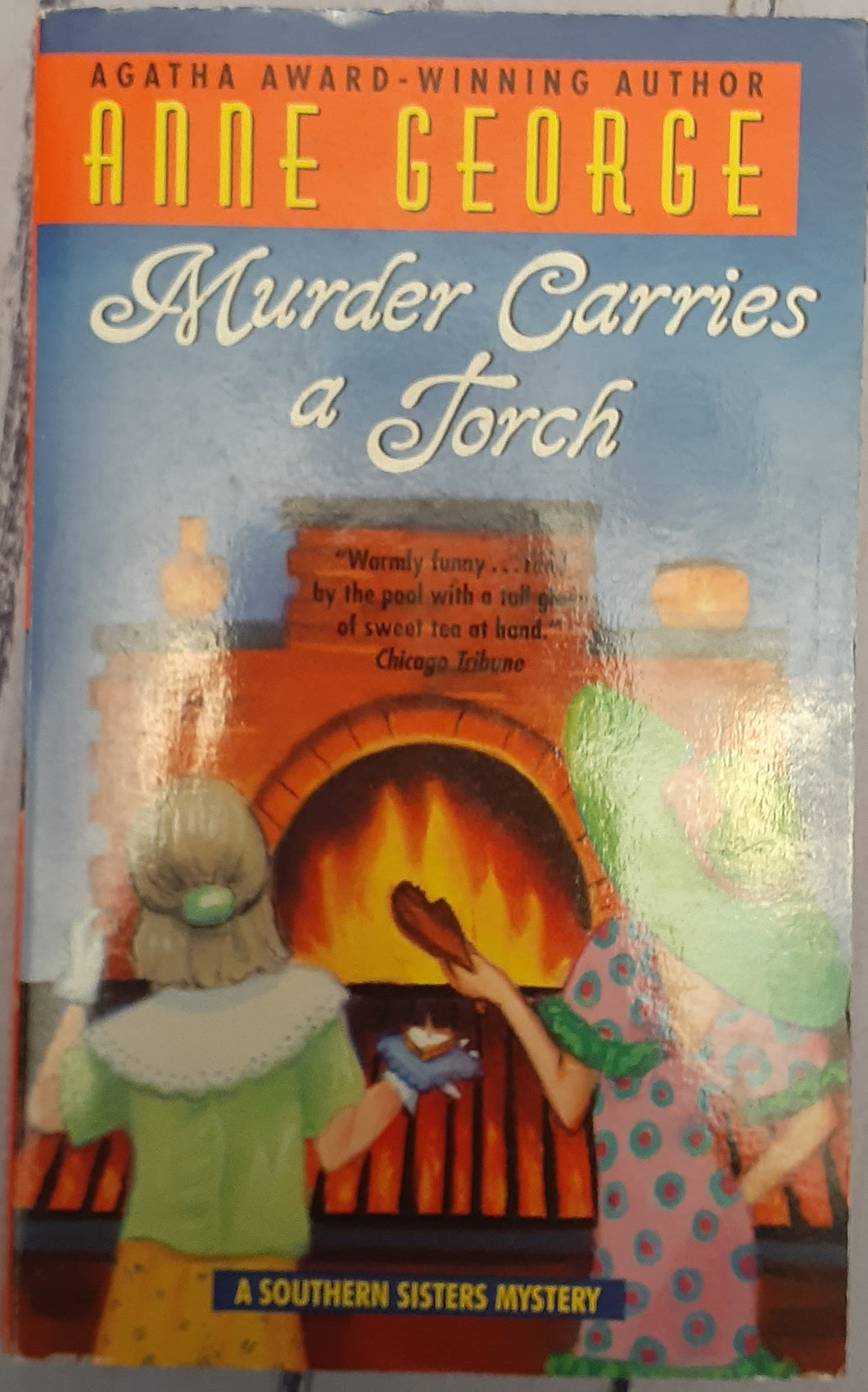 Murder Carries a Torch: A Southern Sisters Mystery