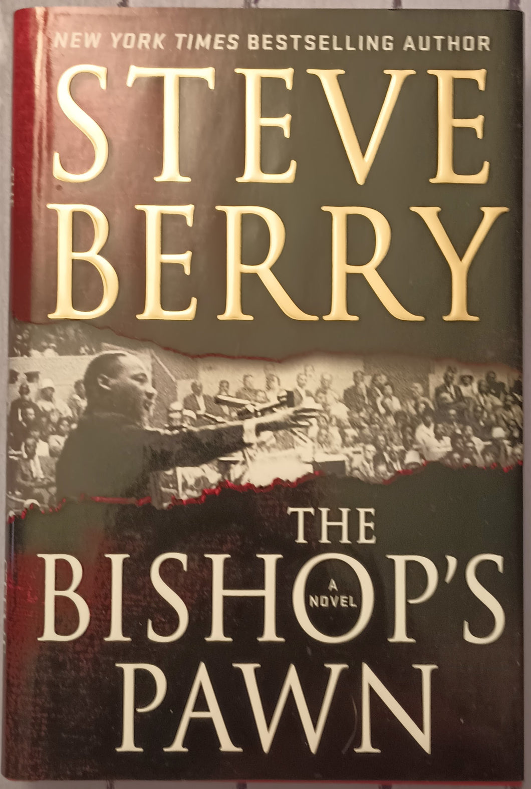 The Bishop's Pawn: A Novel